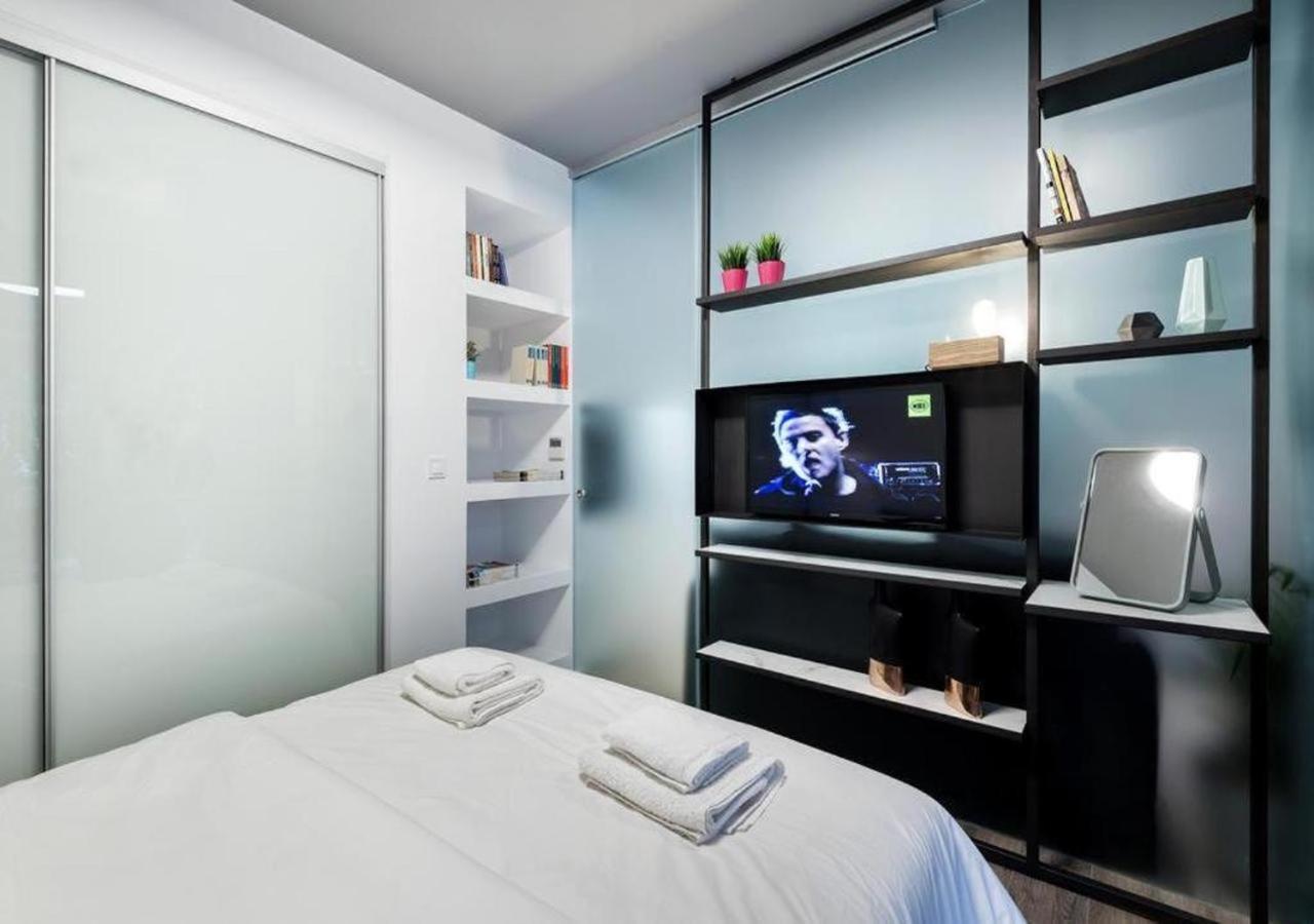 One-Bedroom Apartment Balcony