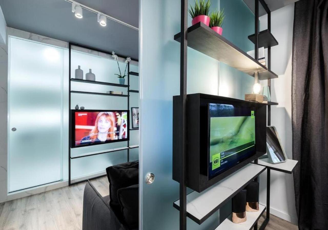 One-Bedroom Apartment Balcony